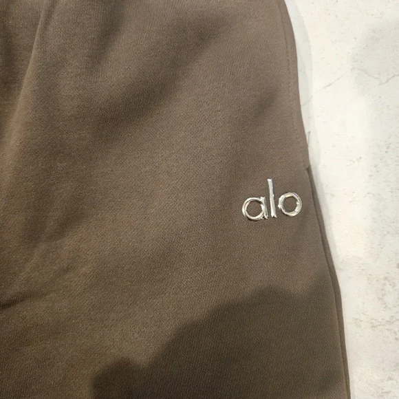 ALO Yoga Brown Straight Leg Pants - Picture 4 of 7